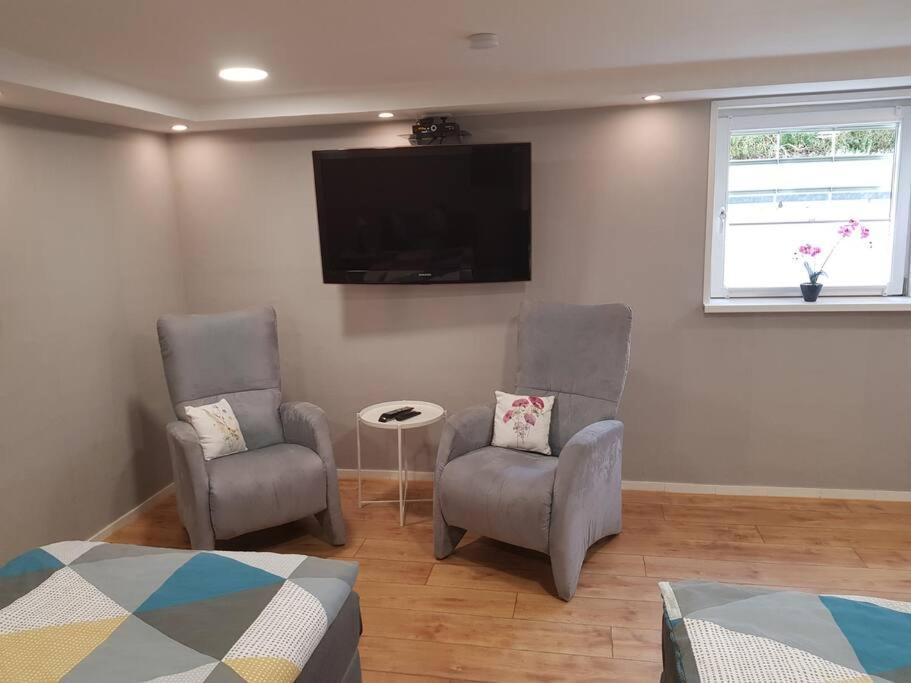 Ferienwohnung Bela, Naehe Nuerburgring Luxem Luaran gambar